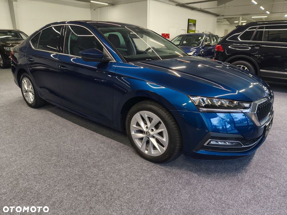 Skoda Octavia 2.0 TDI DSG Exclusive - 3