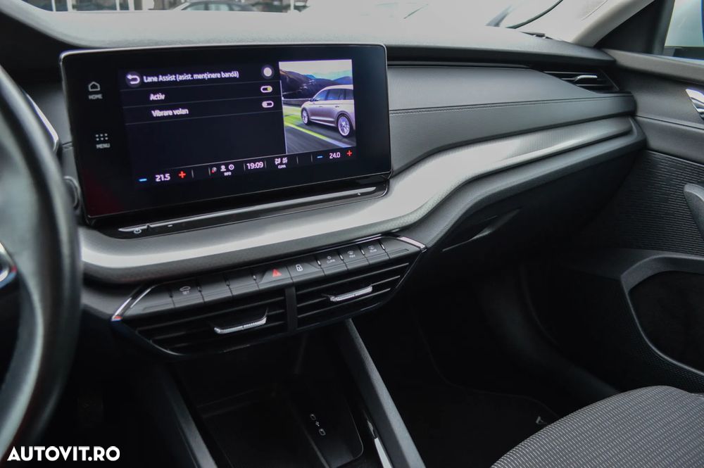 Skoda Octavia Combi 2.0 TDI DSG Tour - 13