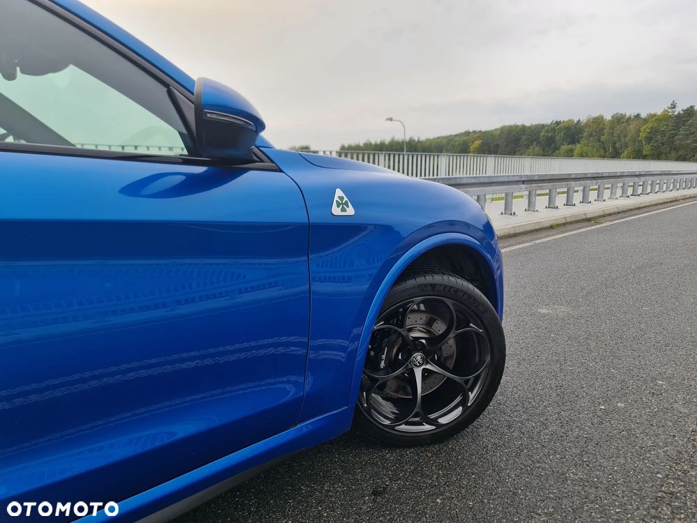 Alfa Romeo Stelvio V6 2.9 Bi-Turbo AT8-Q4 Quadrifoglio - 15