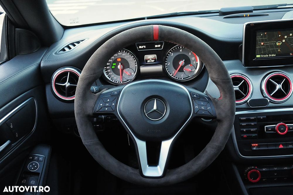 Mercedes-Benz CLA 200 - 13