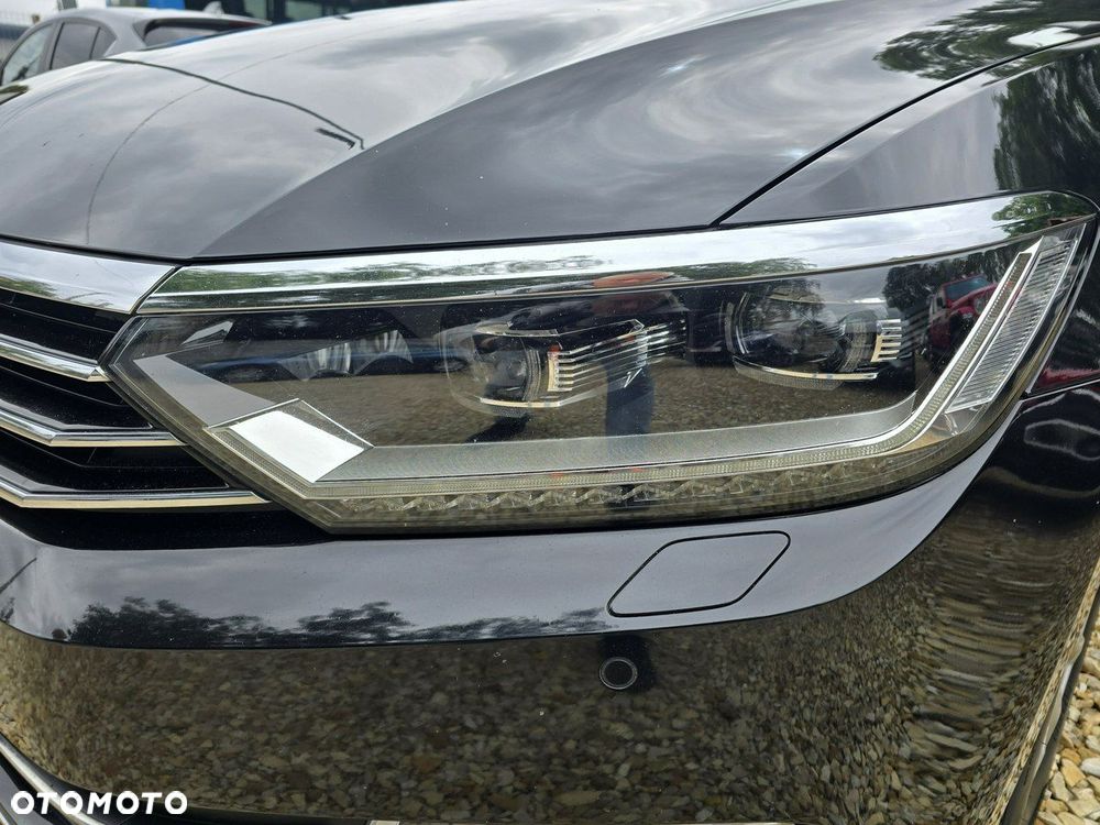 Volkswagen Passat 2.0 TDI BMT Highline - 35