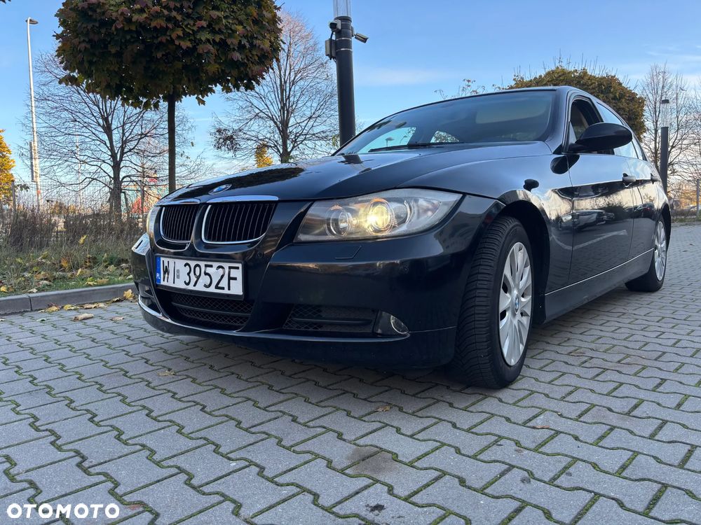 BMW Seria 3 320i - 5