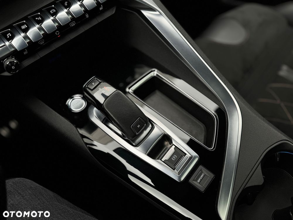 Peugeot 3008 BlueHDi 180 Stop & Start EAT8 GT - 19