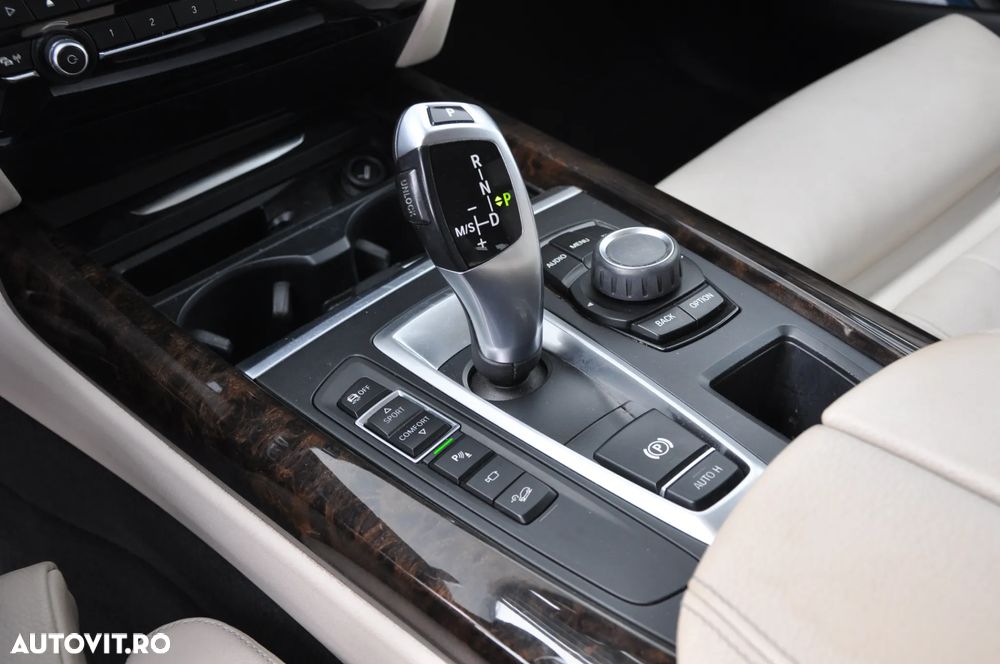 BMW X5 xDrive30d - 23
