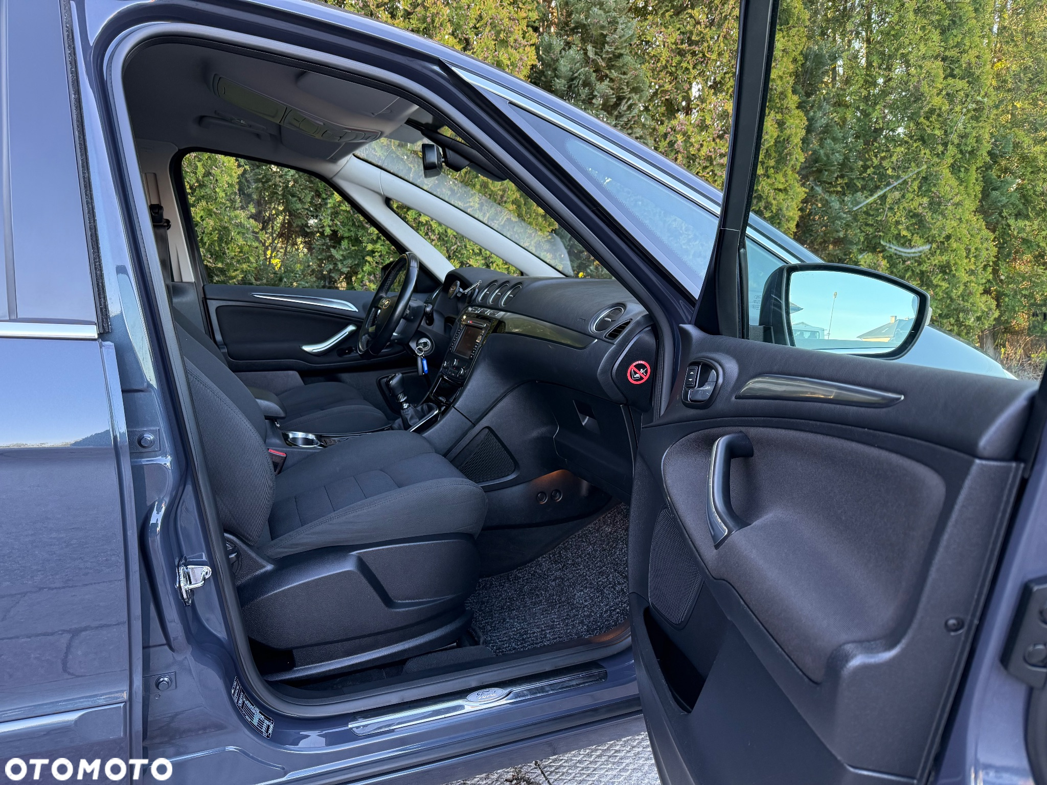 Ford S-Max - 13