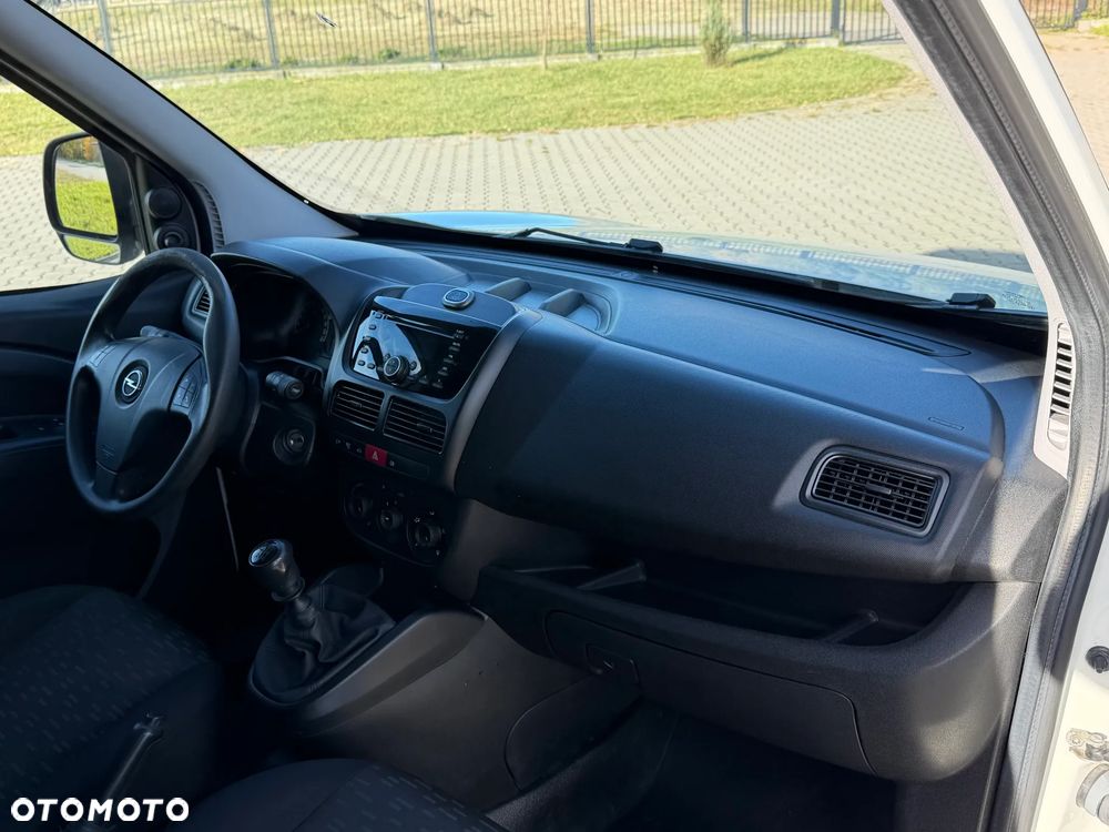 Opel Combo - 19