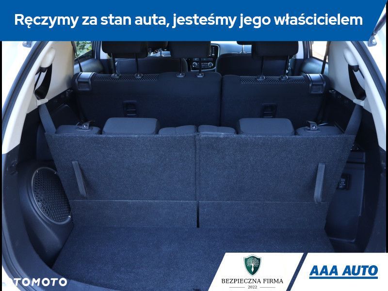 Mitsubishi Outlander - 16