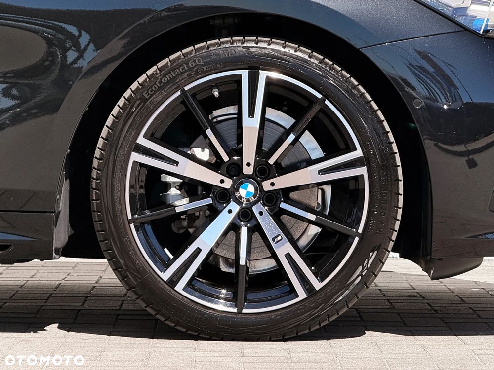 BMW Seria 5 520i - 15