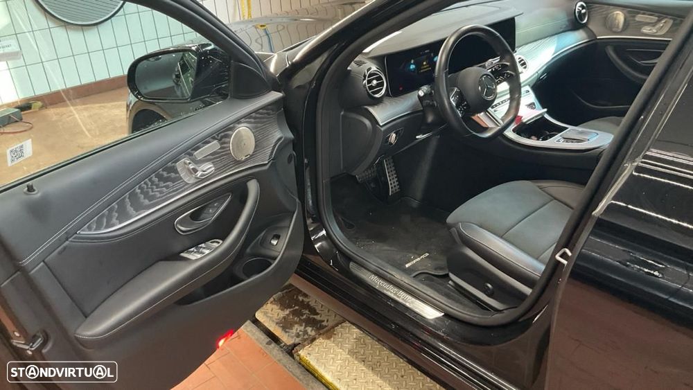 Mercedes-Benz E 300 de 4Matic 9G-TRONIC AMG Line - 3