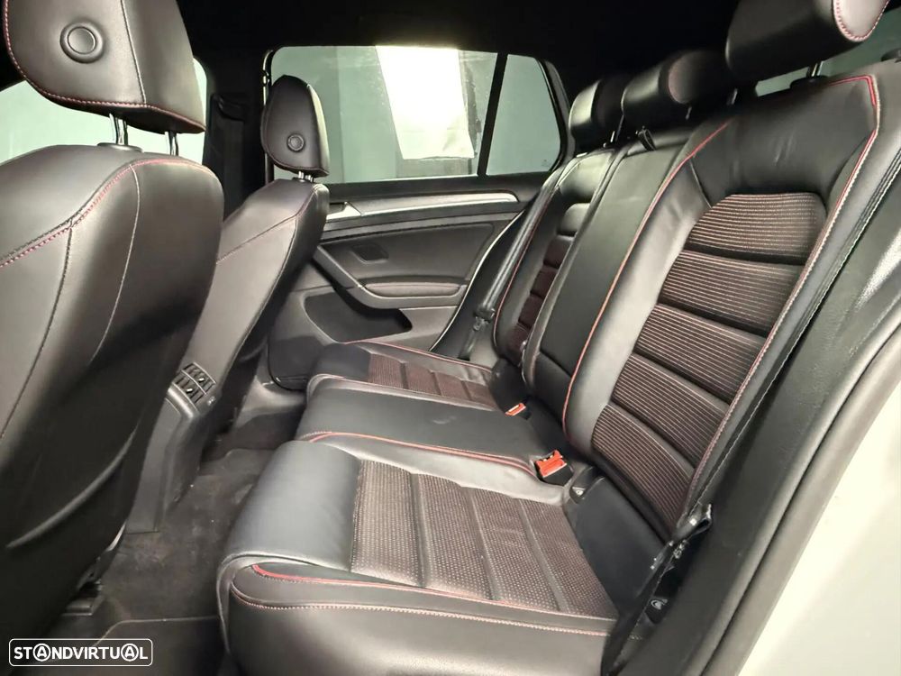 VW Golf GTI (BlueMotion ) DSG - 14
