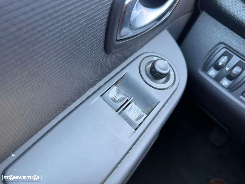 Renault Clio Sport Tourer 1.5 dCi Limited - 5