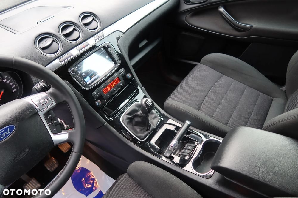 Ford Galaxy 2.0 Titanium - 12