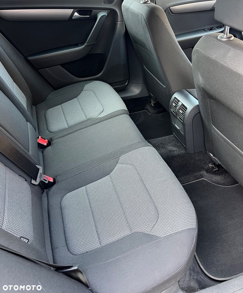 Volkswagen Passat 1.8 TSI Exclusive - 10