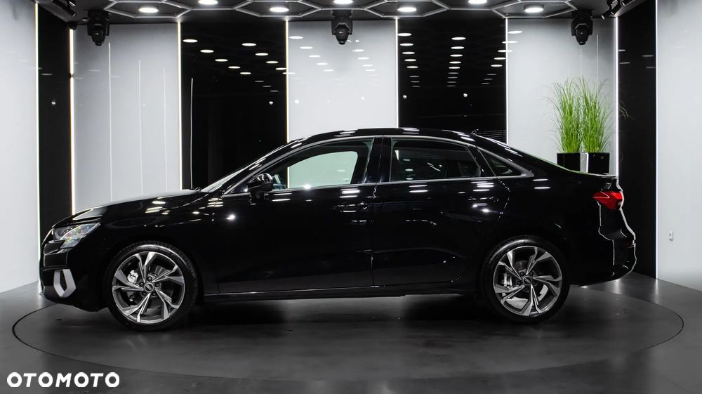 Audi A3 Limousine 35 TFSI mHEV S Line S tronic - 4