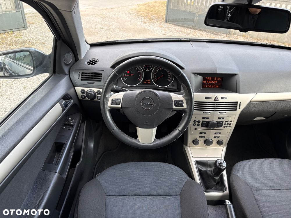 Opel Astra 1.6 Design Edition - 38