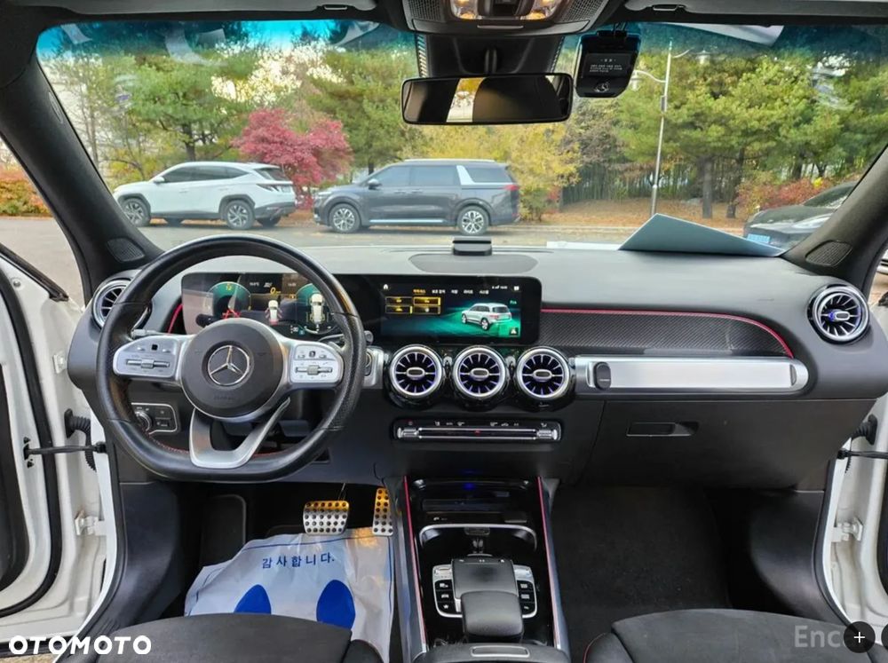 Mercedes-Benz GLB 250 4Matic 8G-DCT AMG Line - 8