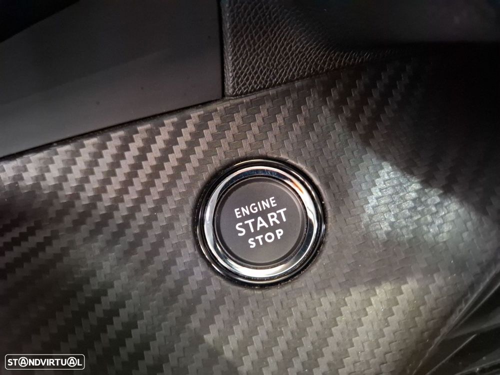 Peugeot 2008 1.2 PureTech Allure Pack - 20