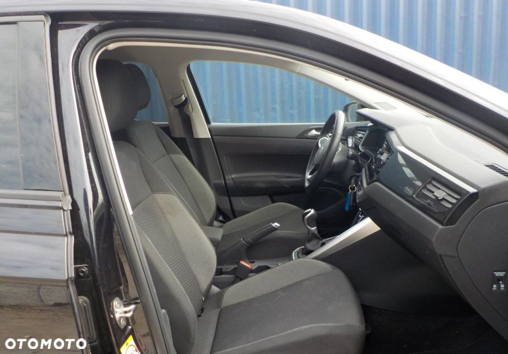 Volkswagen Polo - 17