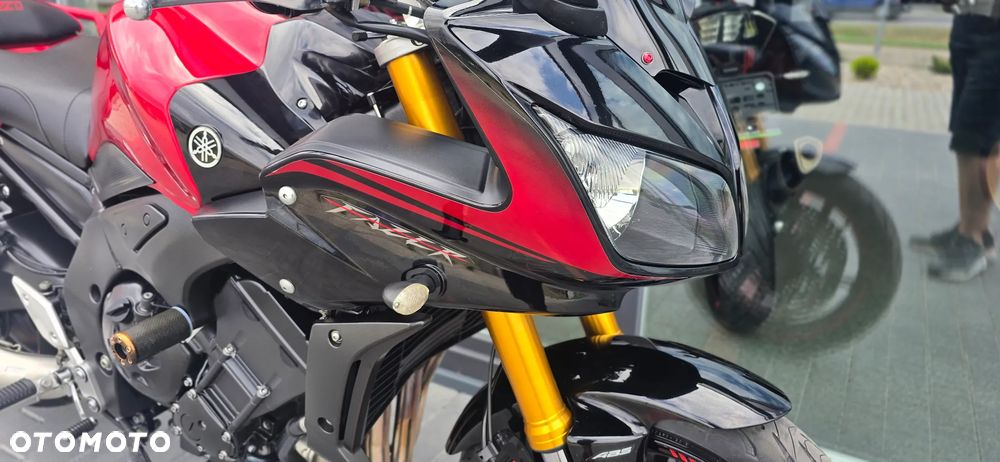 Yamaha FZ - 8
