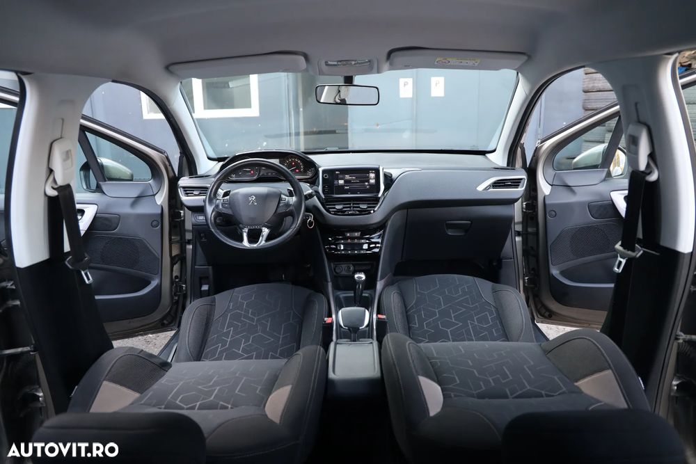 Peugeot 2008 1.2 L PureTech ETG Allure Aut. - 13