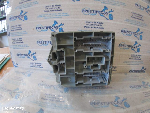 Caixa Fusiveis 46763642 FIAT PUNTO 188 2000 1.2I 60CV 5P BRANCO ORIGINAL - 2