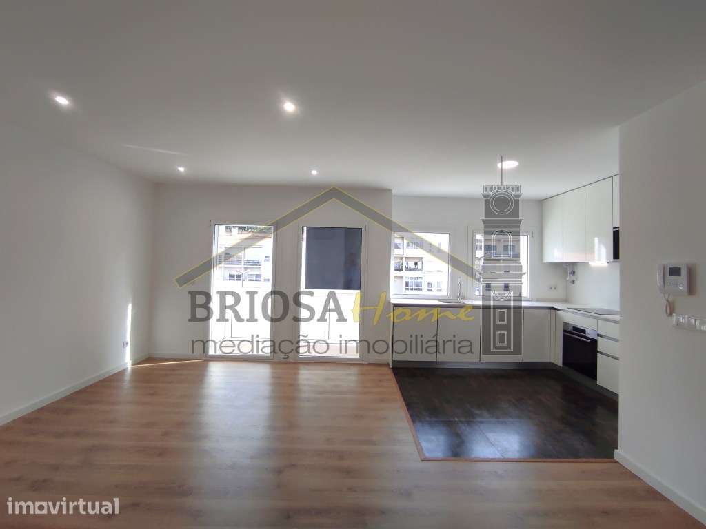 Apartamento T2, novo, em Coimbra - Grande imagem: 2/14