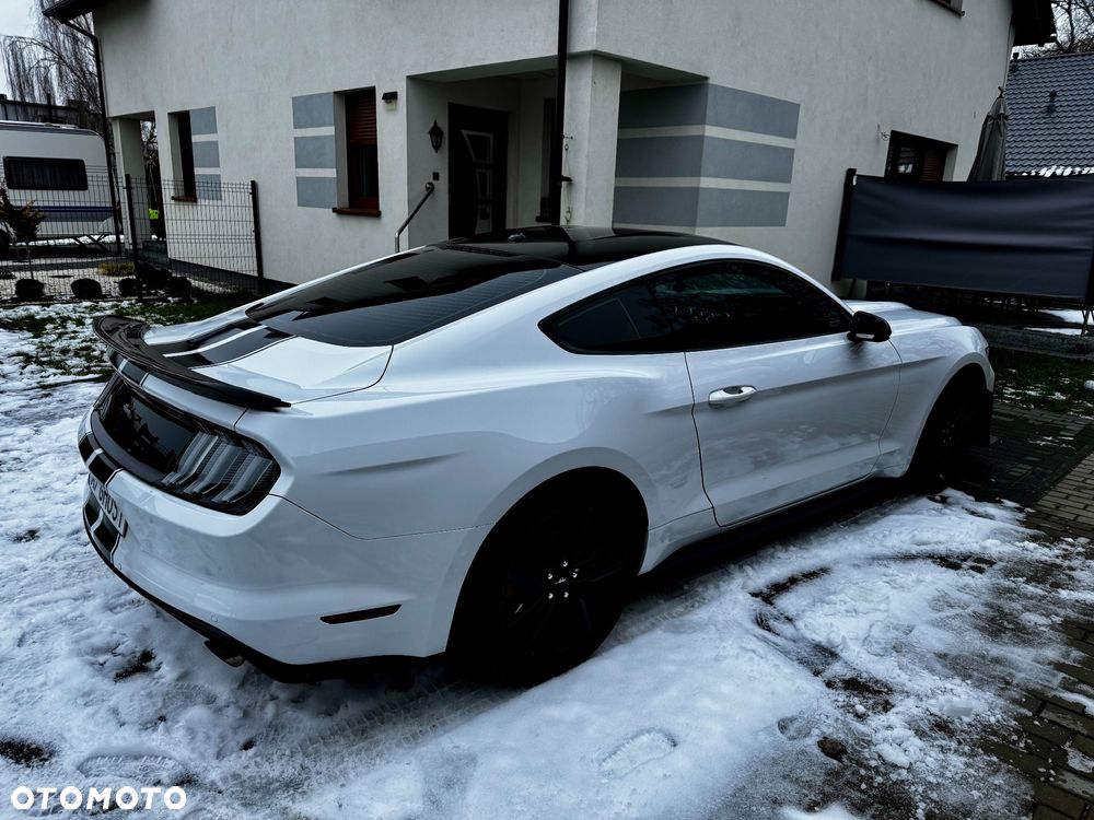 Ford Mustang - 7