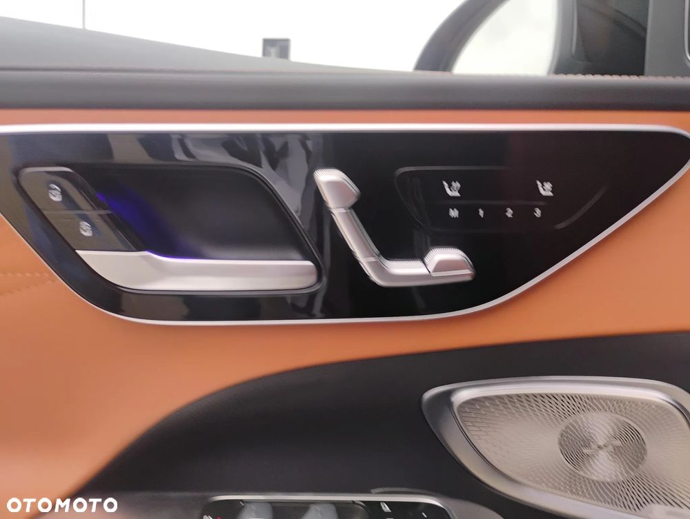 Mercedes-Benz Klasa C AMG 63 S E Performance PHEV 4-Matic - 17