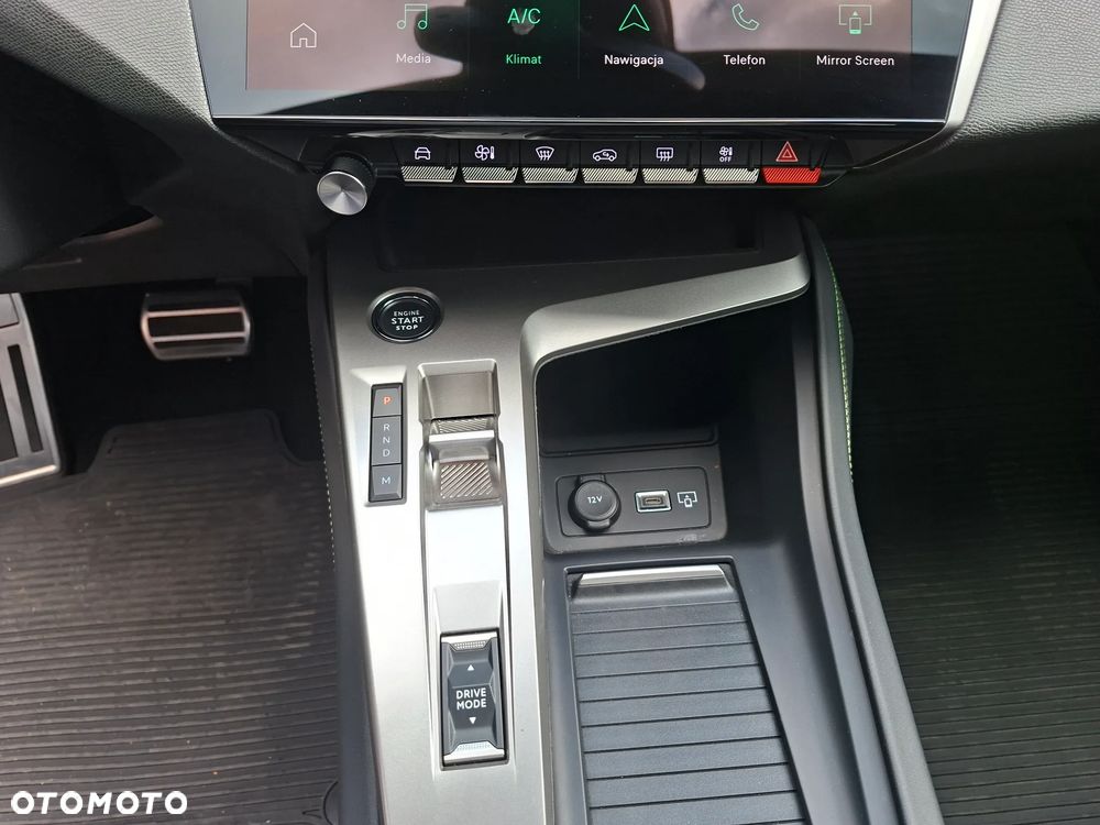 Peugeot 308 Hybrid 136 e-DSC6 GT - 26