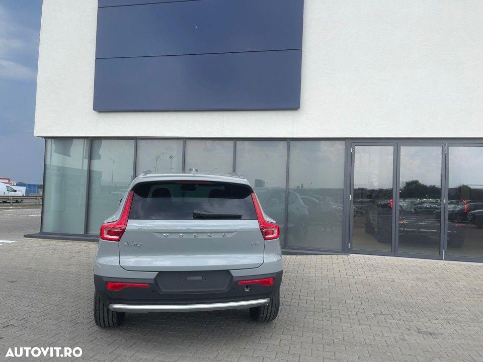 Volvo XC 40 B3 AT FWD MHEV Core - 9