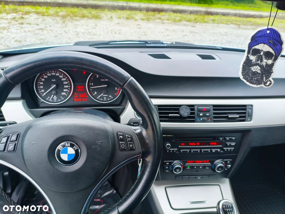 BMW Seria 3 330d xDrive - 20