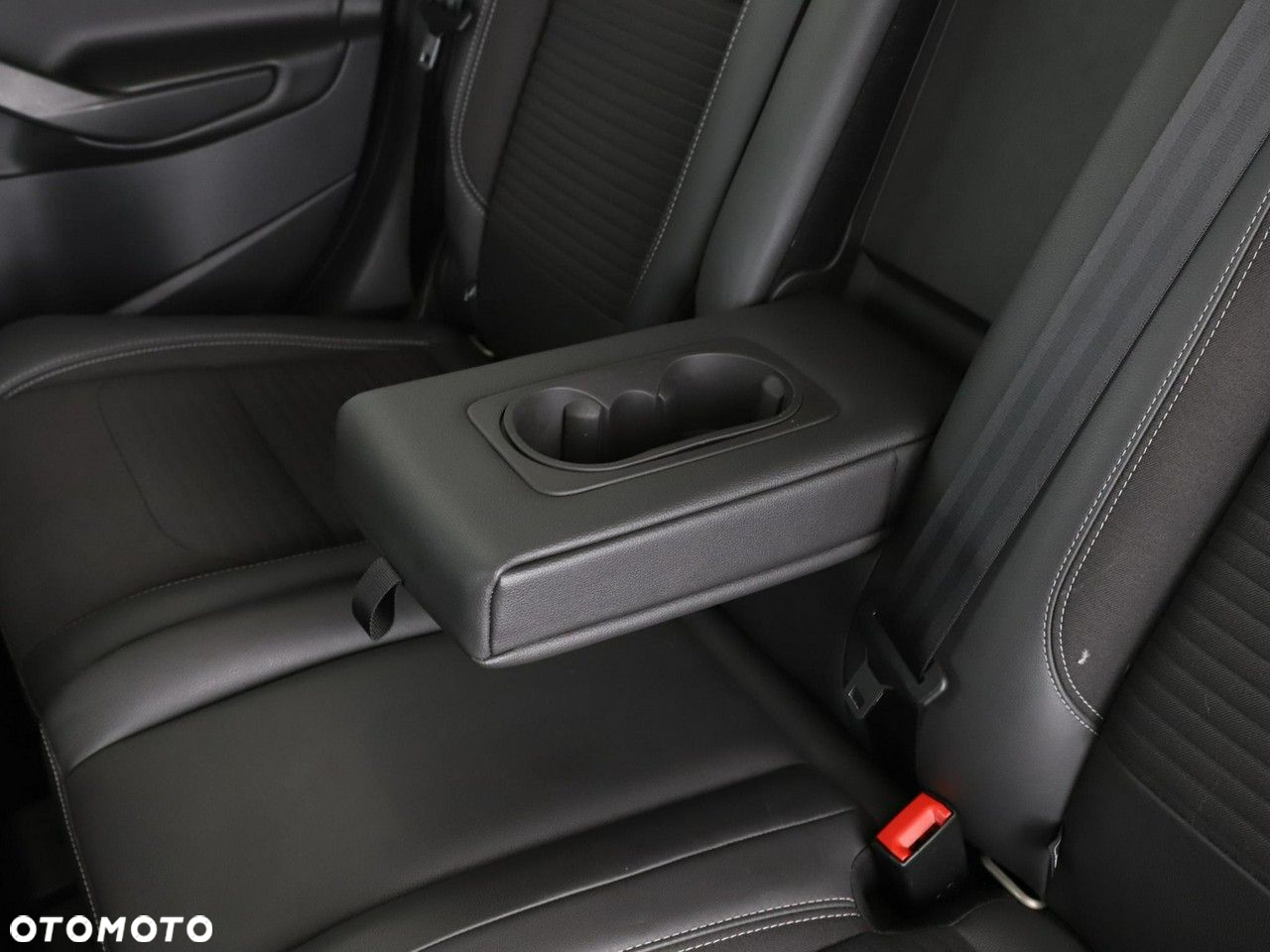 Ford Kuga - 36