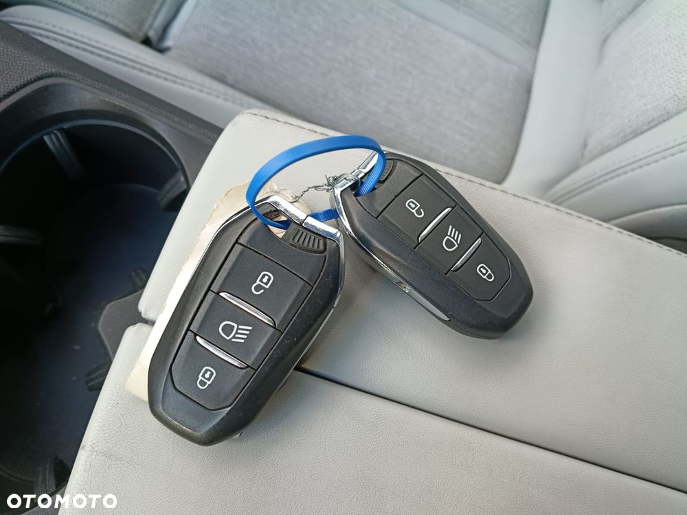 Peugeot 3008 - 23