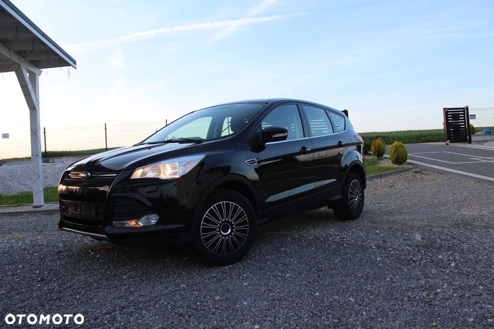 Ford Kuga 1.6 EcoBoost 2x4 Trend - 4