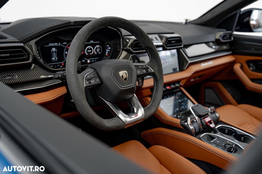 Lamborghini URUS Standard - 9