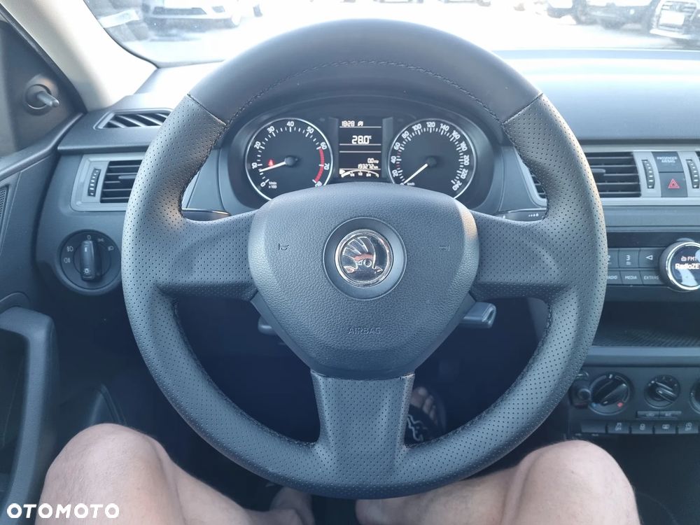 Skoda RAPID 1.2 TSI Active - 12