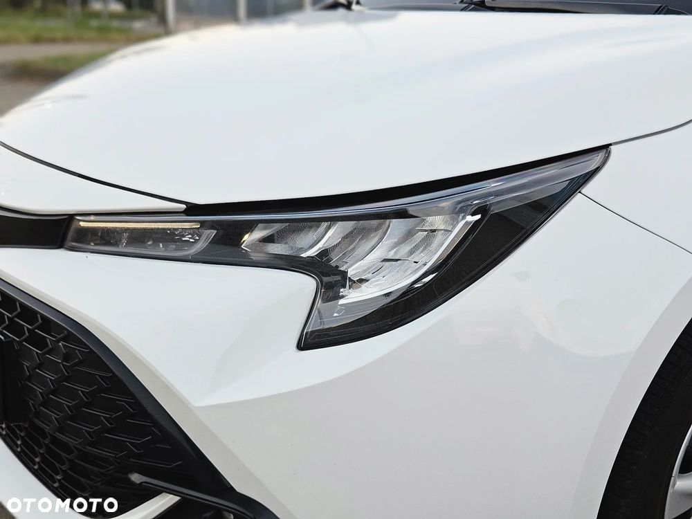 Toyota Corolla 1.8 Hybrid Comfort - 17