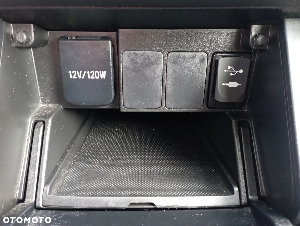 Toyota Auris 1.6 Selection - 21