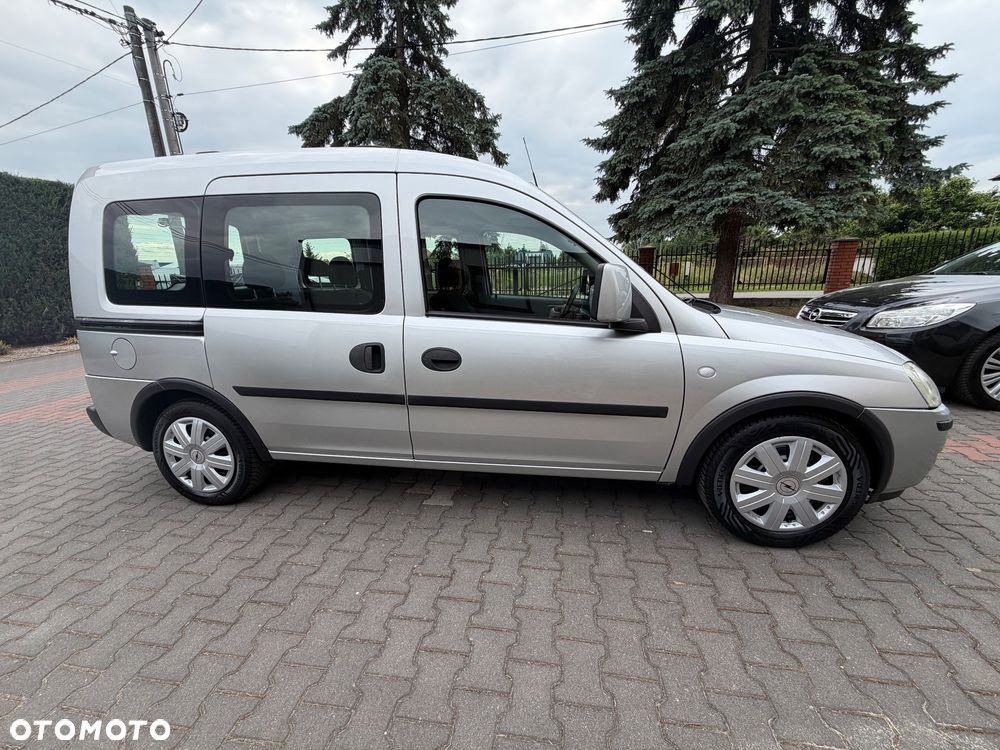 Opel Combo Tour Color Edition - 16