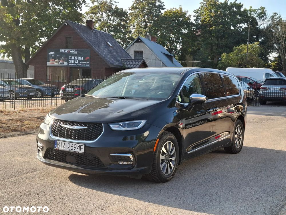 Chrysler Pacifica - 31