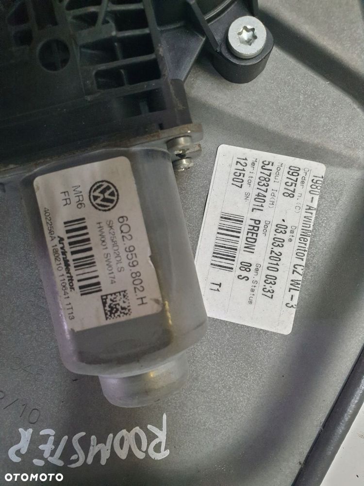 PODNOŚNIK SZYBY PRZEDNI LEWY PRZÓD LEWY SKODA ROMSTER 6Q29559802H - 3