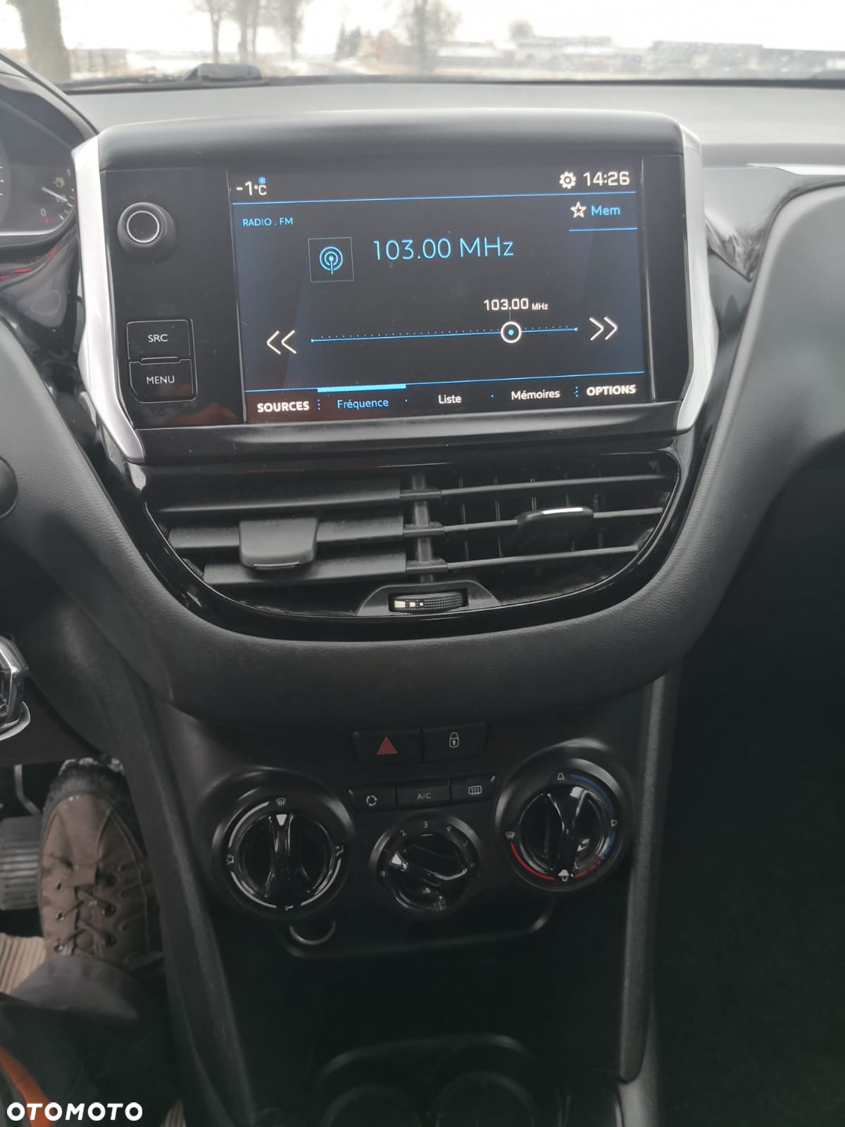 Peugeot 208 1.2 PureTech Active - 12