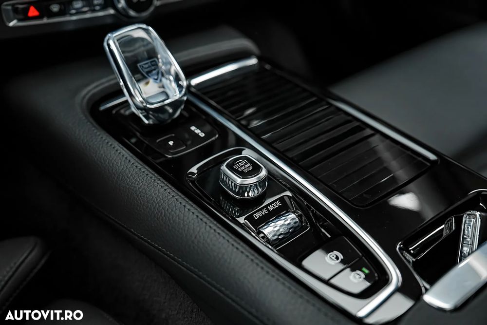 Volvo S90 T8 Recharge AWD Geartronic Inscription - 38