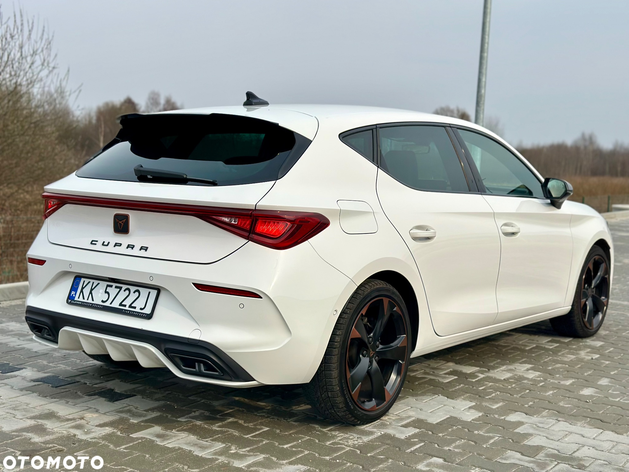Cupra Leon 1.5 eTSI DSG - 5