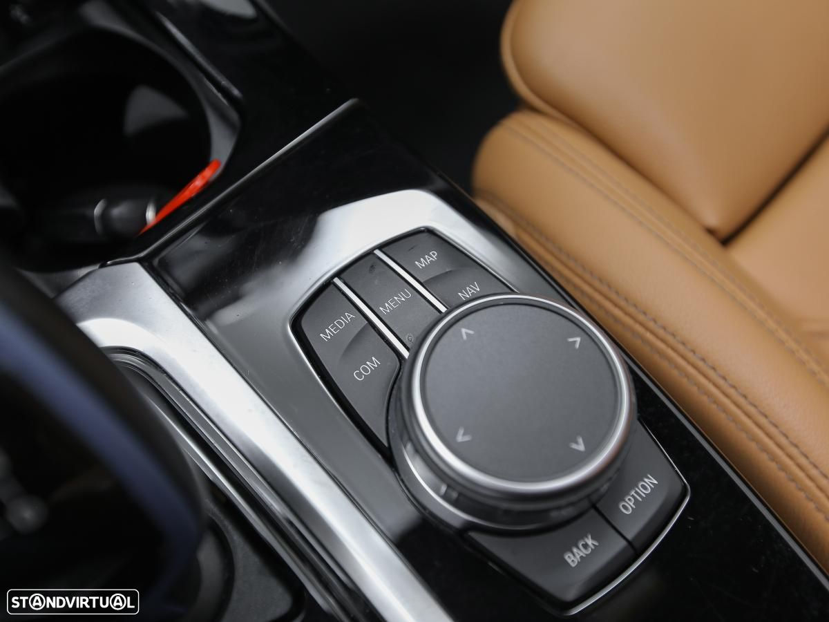 BMW iX3 - 26