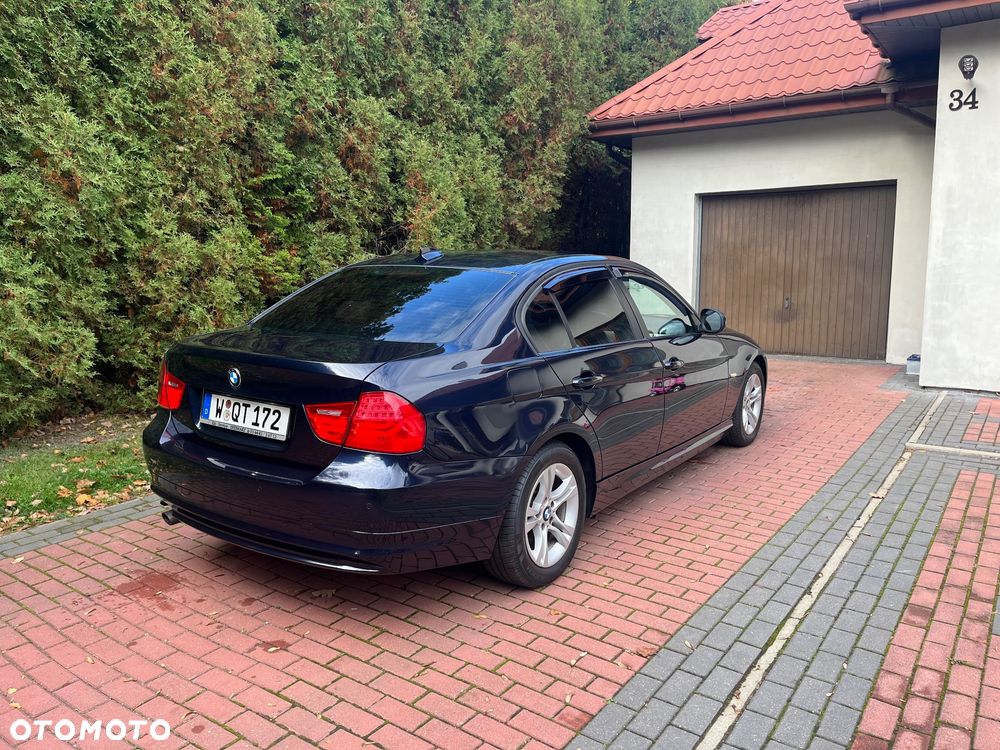 BMW Seria 3 2010 photo 3