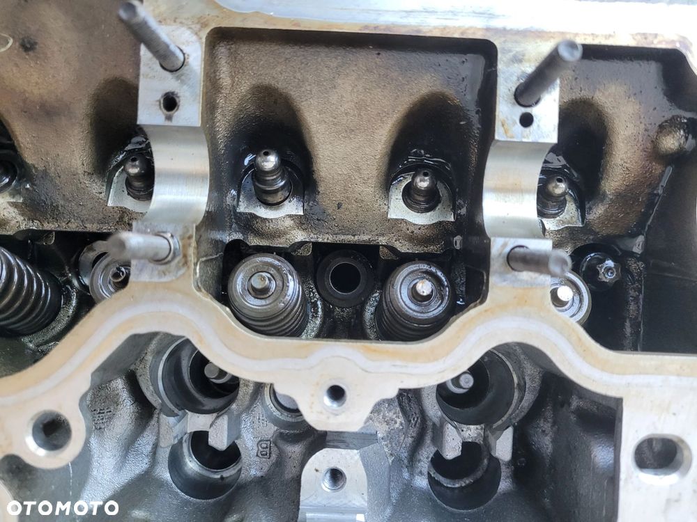 GŁOWICA SILNIKA N43B20 2.0B BMW E60 E61 E90 E91 E81 E82 E87 E88 7559168 - 6