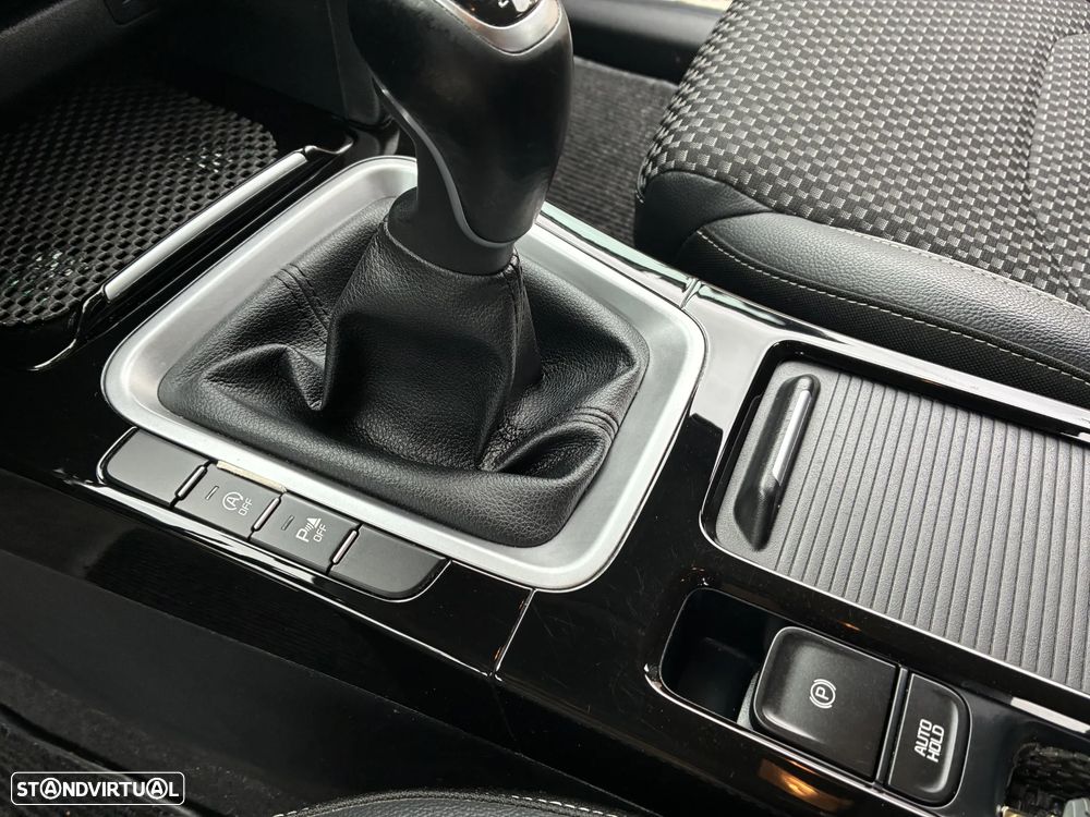 Kia XCeed 1.6 CRDi Tech - 11