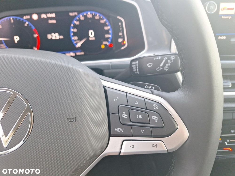 Volkswagen T-Roc - 32