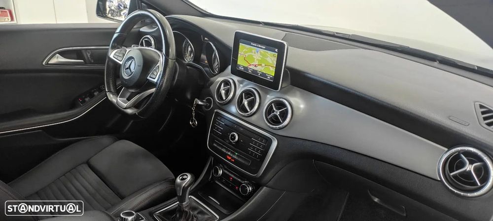Mercedes-Benz CLA 180 d Shooting Brake AMG Line - 25